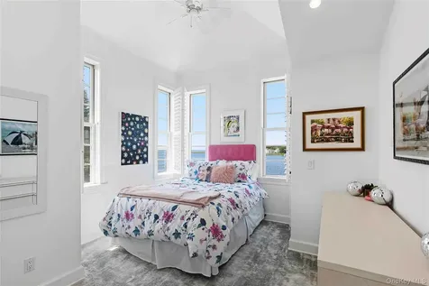 69 Shore Road Westhampton NY 11977