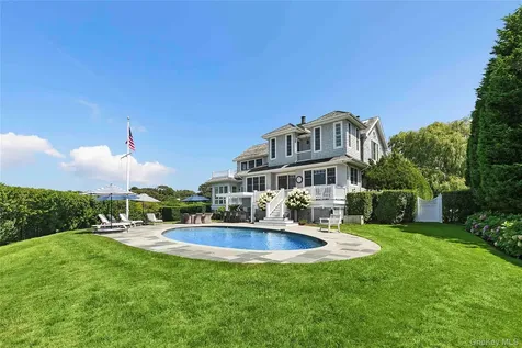 69 Shore Road Westhampton NY 11977