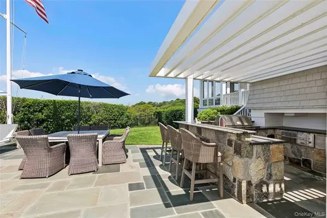 69 Shore Road Westhampton NY 11977