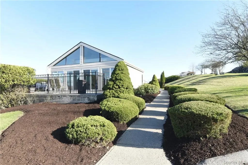 1403 Eagles Ridge Road Brewster NY 10509