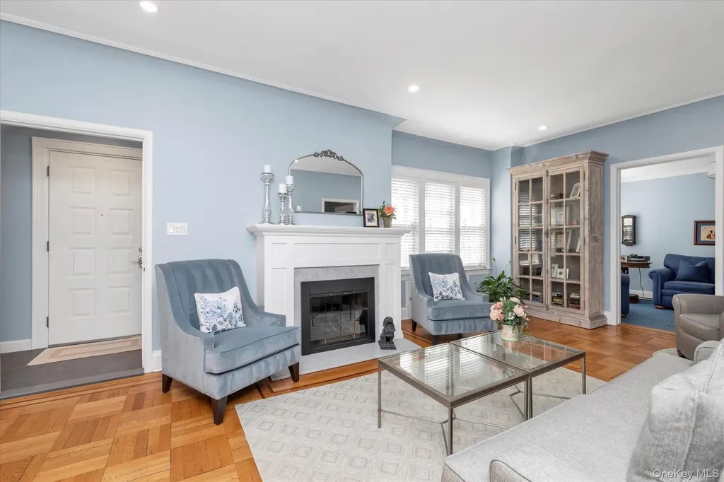 59 Manor Road Lynbrook NY 11563