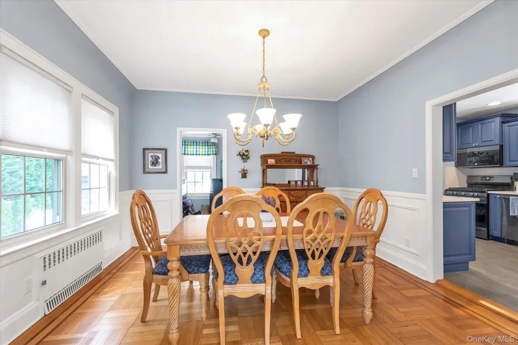 59 Manor Road Lynbrook NY 11563