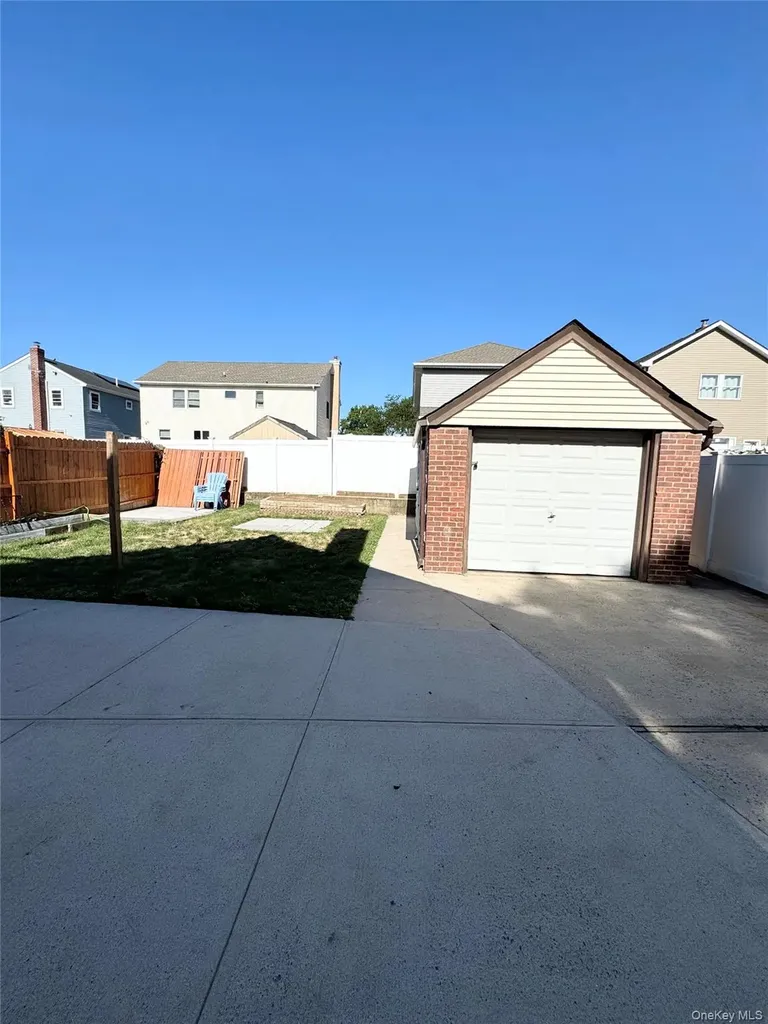 166 Belmont Boulevard Elmont NY 11003