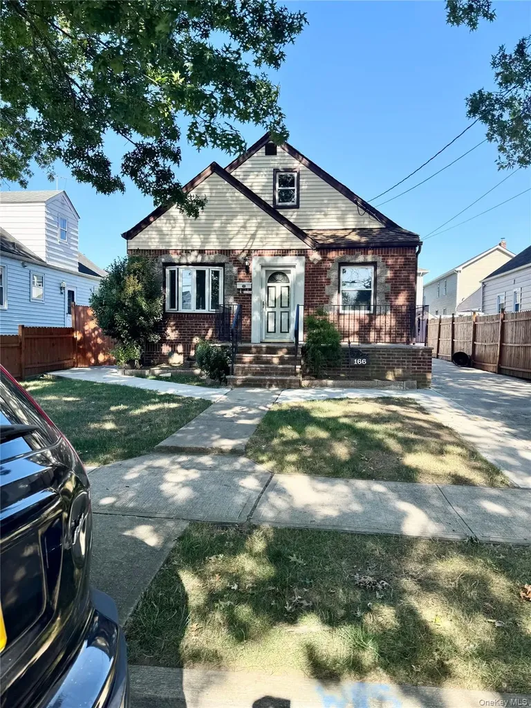 166 Belmont Boulevard Elmont NY 11003