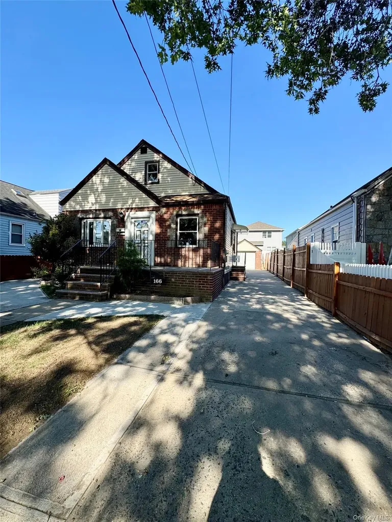 166 Belmont Boulevard Elmont NY 11003