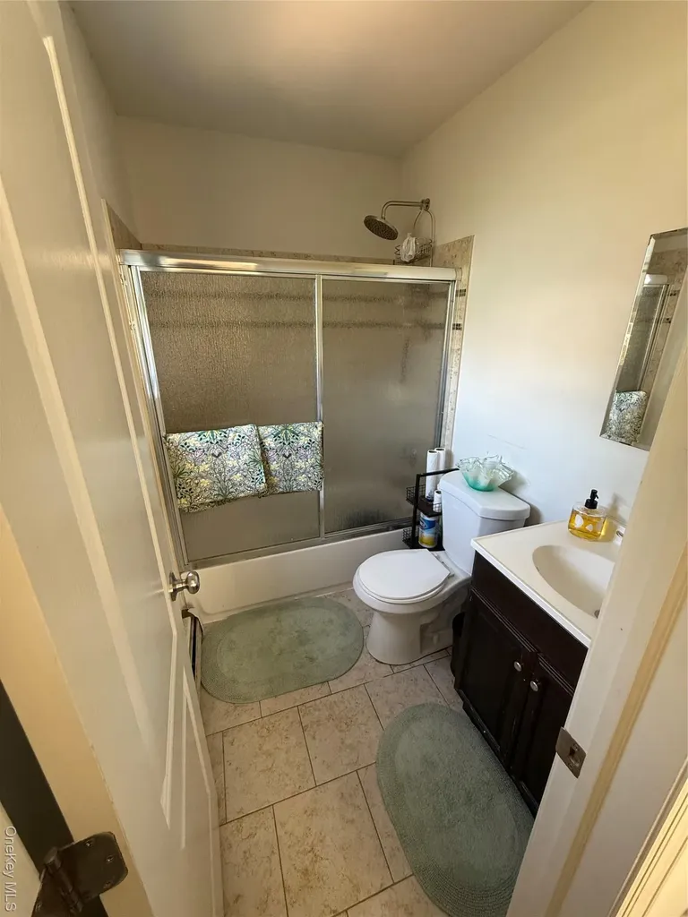 5 Evans Place Bay Shore NY 11706