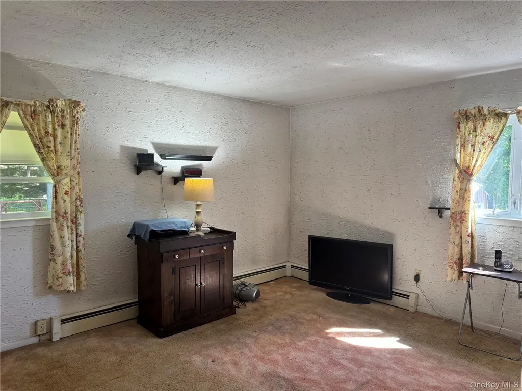 408 County Route 22 Middletown NY 10940