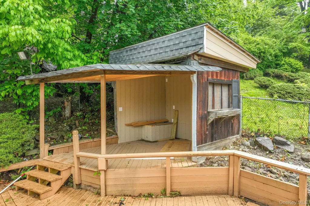 1 S Delaware Drive Nyack NY 10960
