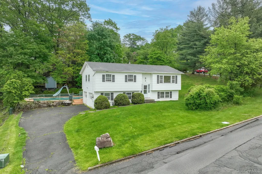 1 S Delaware Drive Nyack NY 10960