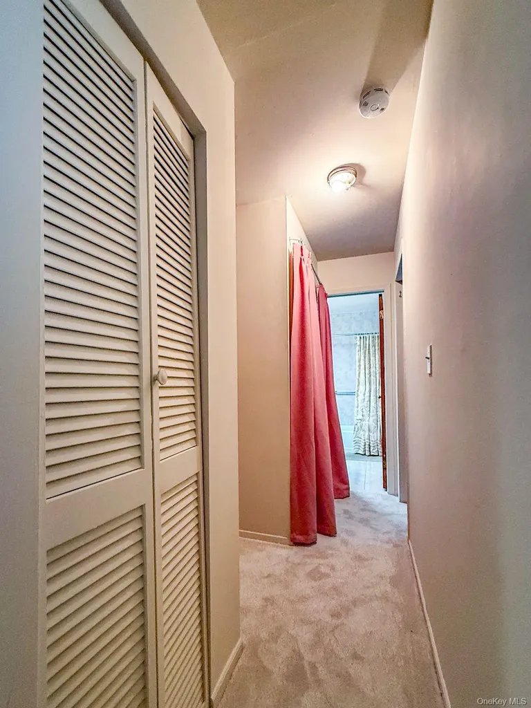 90 Coachlight Square Montrose NY 10548
