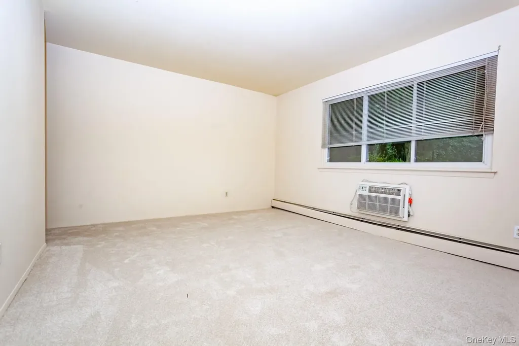 90 Coachlight Square Montrose NY 10548