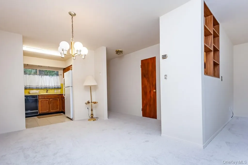 90 Coachlight Square Montrose NY 10548