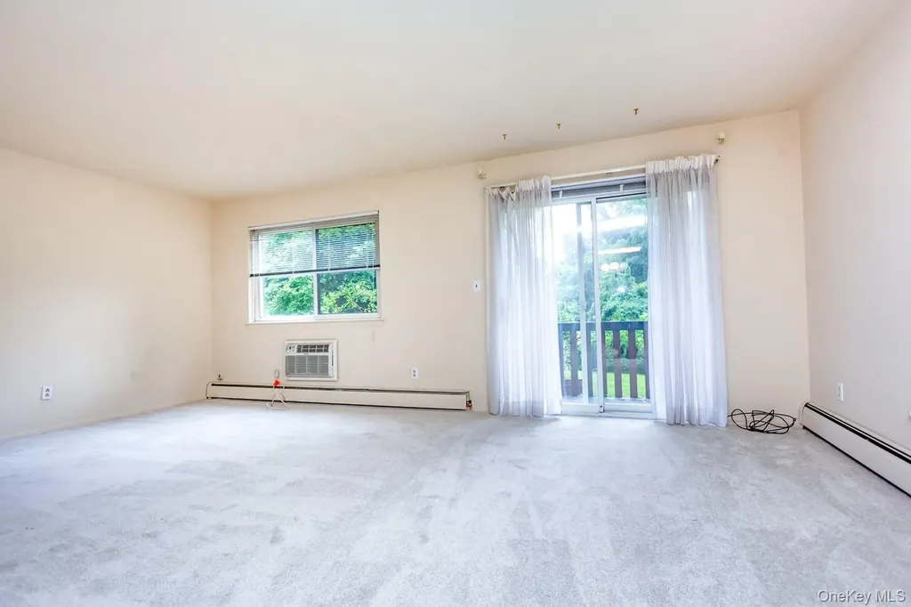 90 Coachlight Square Montrose NY 10548