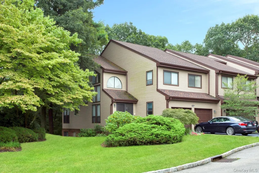 30 The Glen Glen Head NY 11545