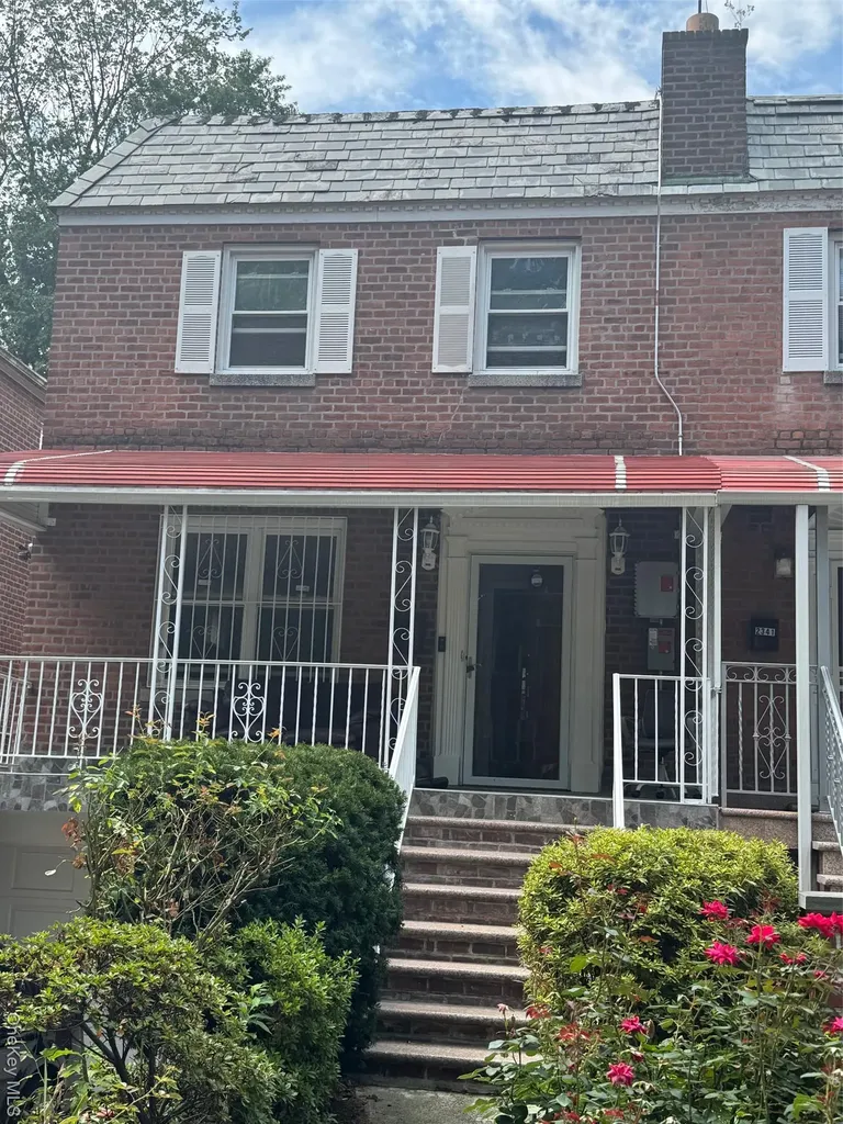 2339 Barnes Avenue Bronx NY 10467