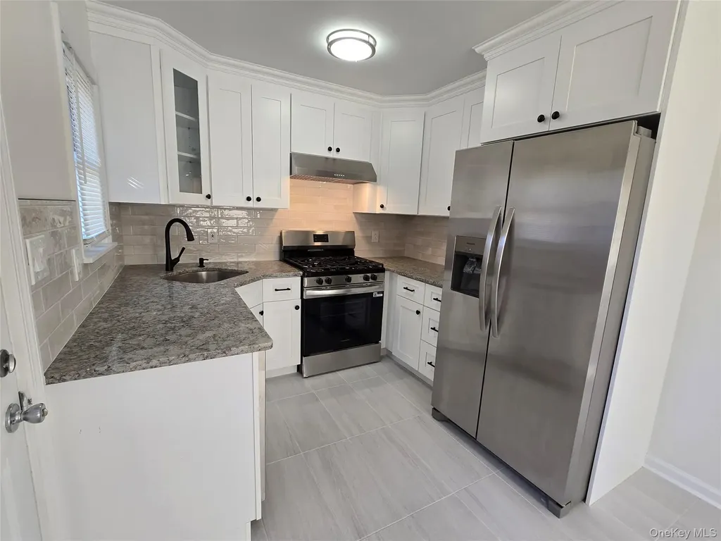 153 Barwick Boulevard Mineola NY 11501