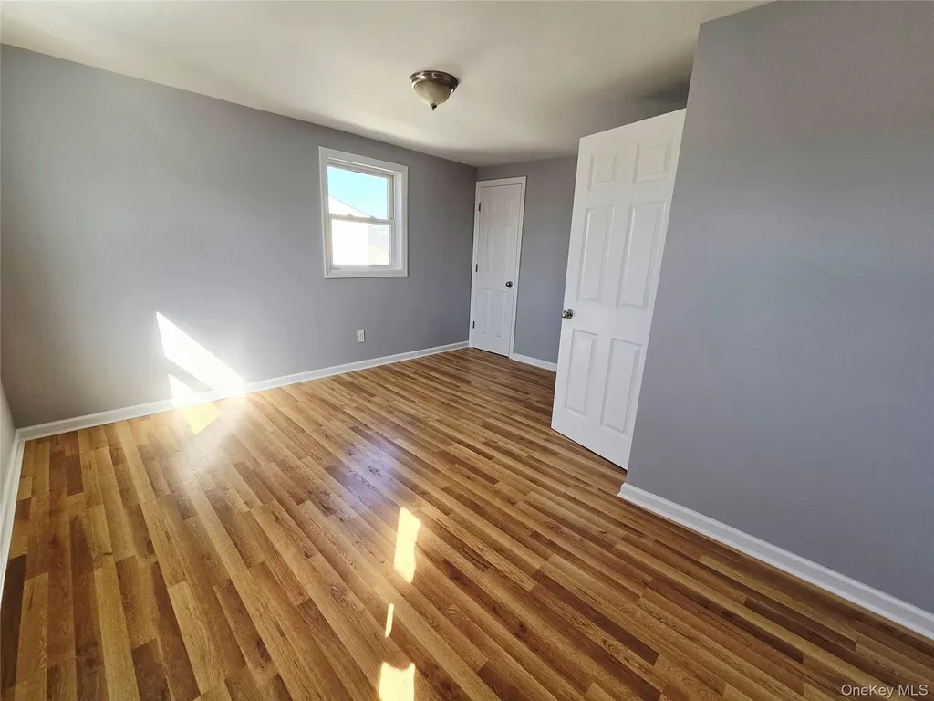 153 Barwick Boulevard Mineola NY 11501