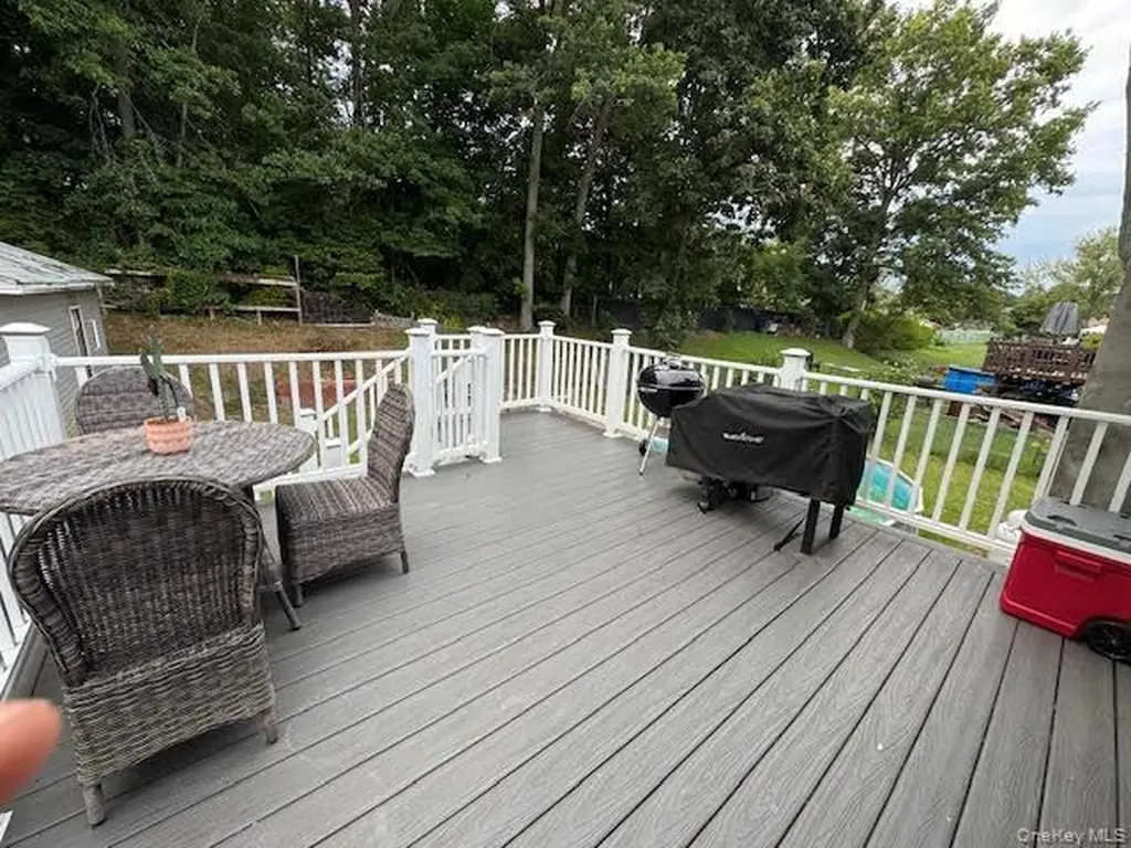111 Indian Trail Maybrook NY 12543
