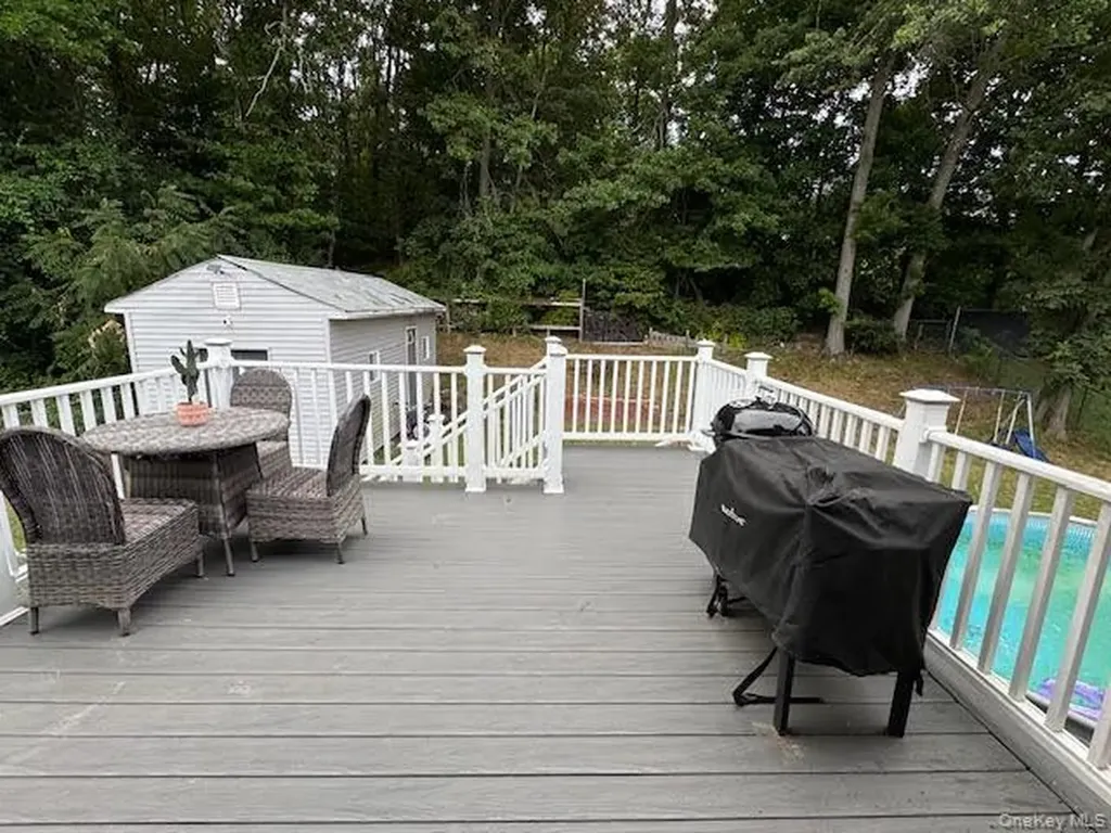 111 Indian Trail Maybrook NY 12543