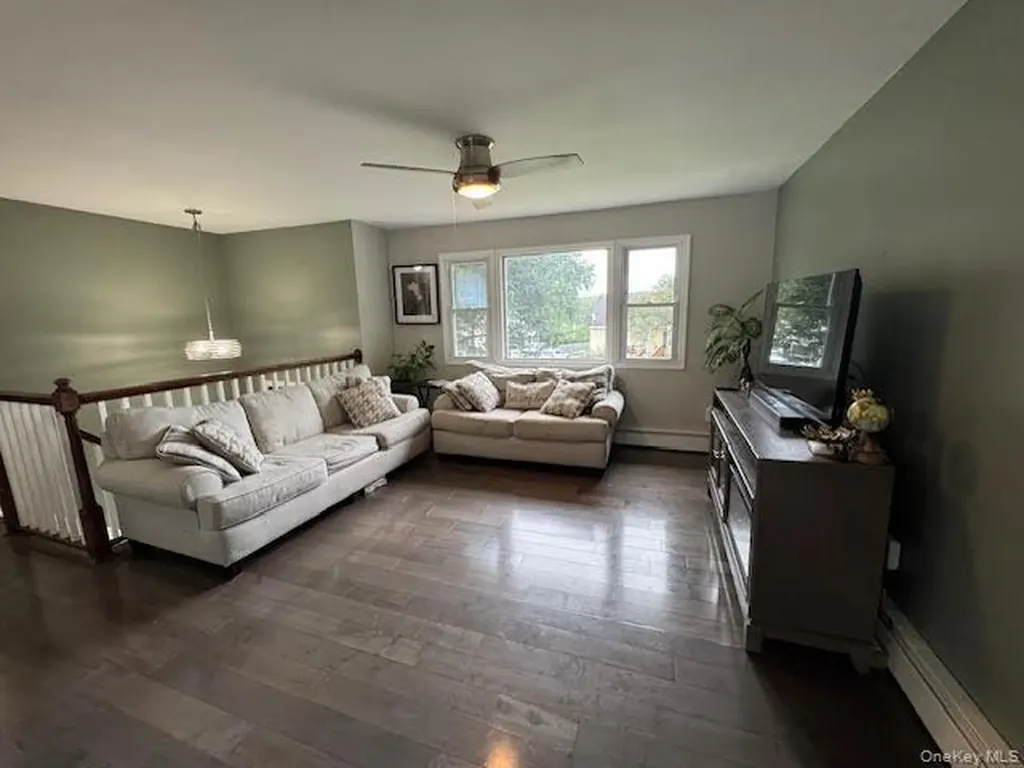 111 Indian Trail Maybrook NY 12543