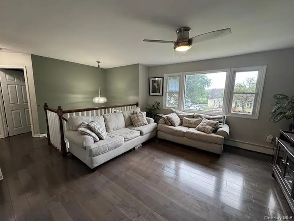 111 Indian Trail Maybrook NY 12543