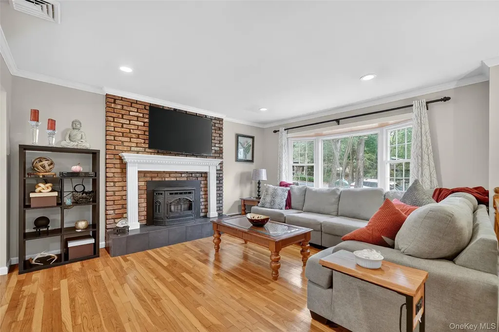 16 Ann Avenue Stony Point NY 10980