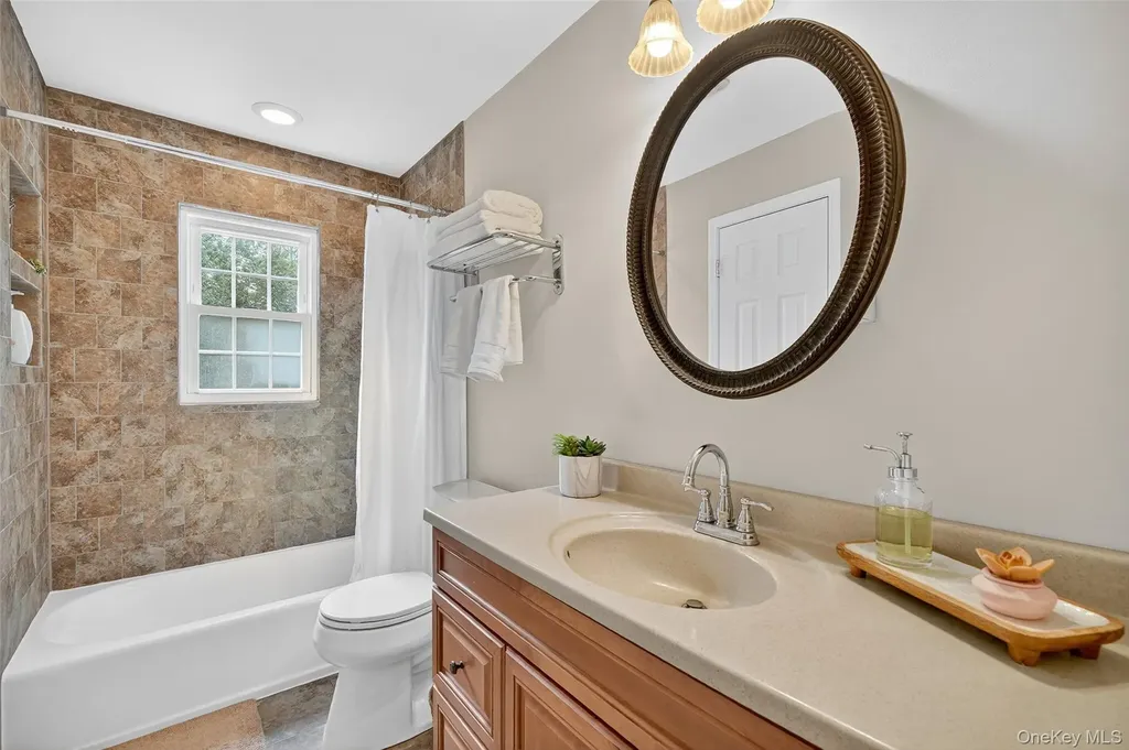 16 Ann Avenue Stony Point NY 10980