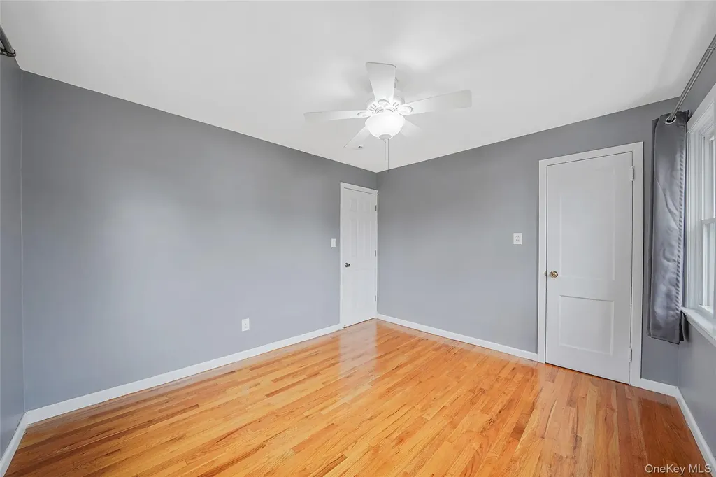 76 Cambridge Street Valley Stream NY 11581