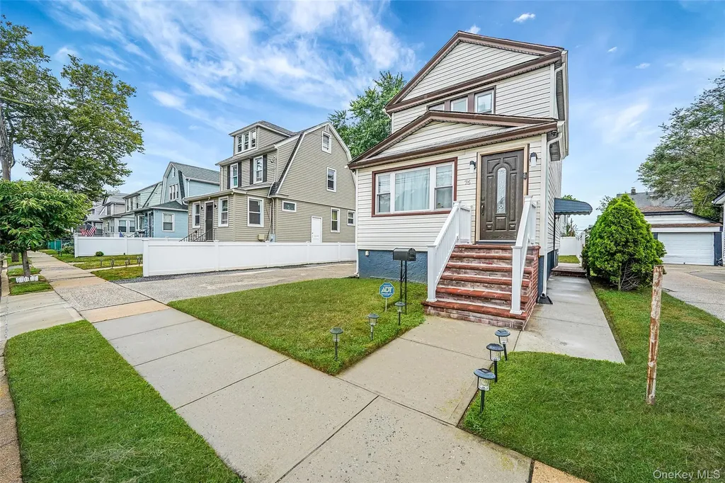 76 Cambridge Street Valley Stream NY 11581