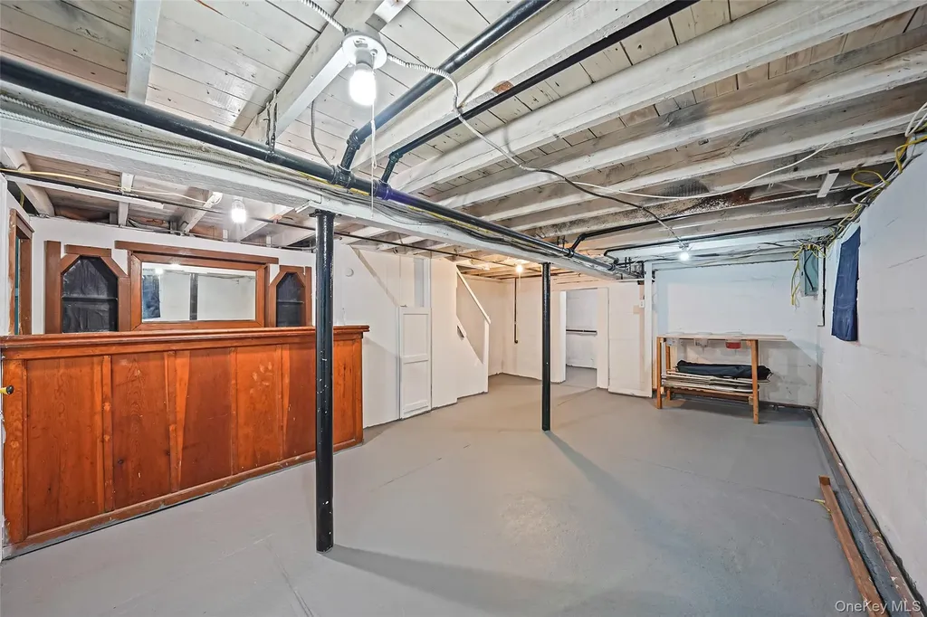 76 Cambridge Street Valley Stream NY 11581