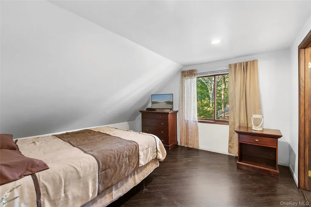 2120 Brigantine Drive Southold NY 11971