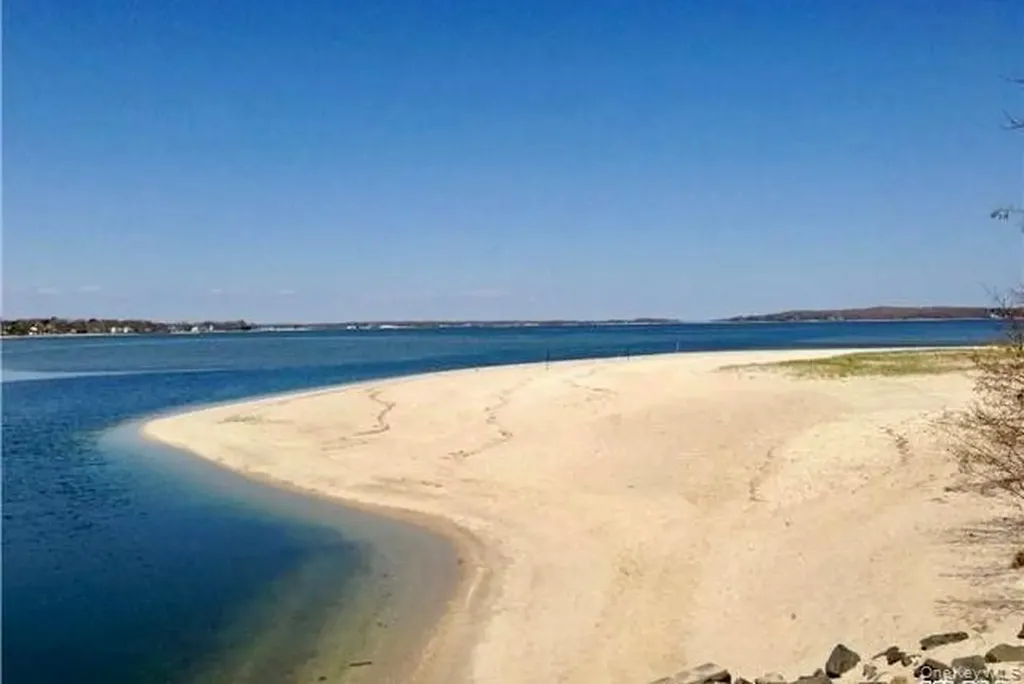 2120 Brigantine Drive Southold NY 11971