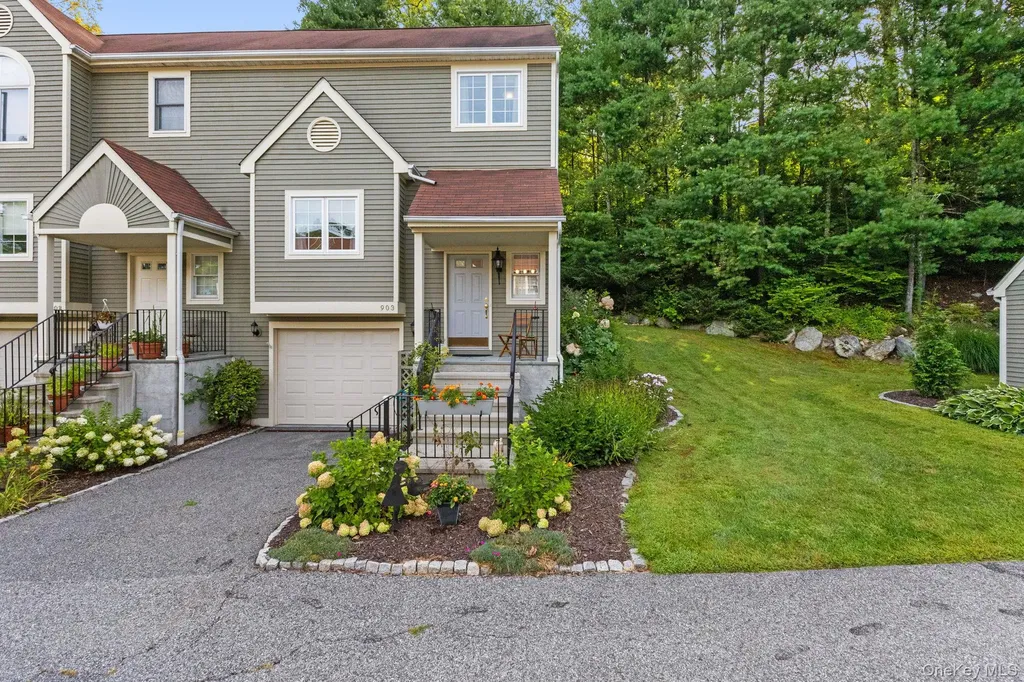 903 Kensington Way Mount Kisco NY 10549