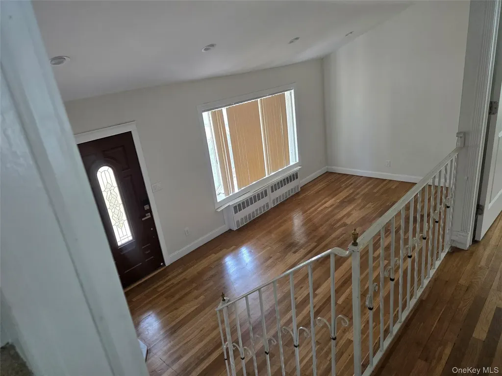 41 Peach Place Bay Shore NY 11706