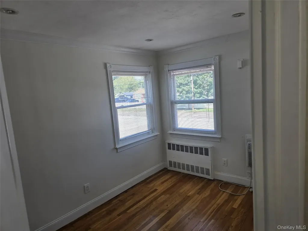 41 Peach Place Bay Shore NY 11706
