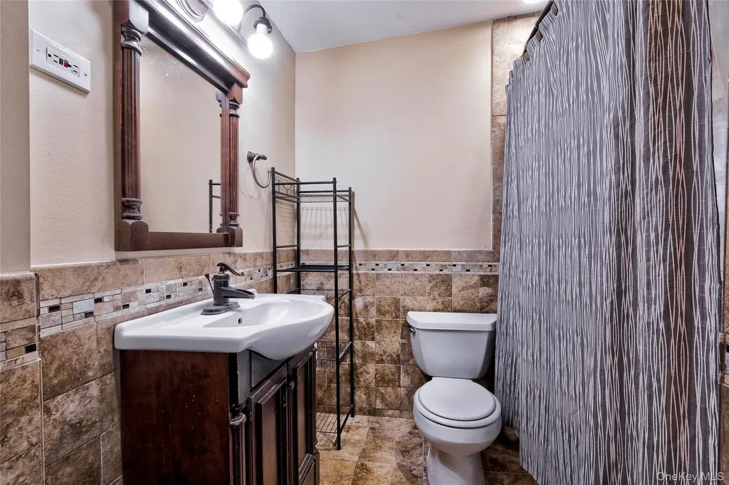 238 Locust Drive Rocky Point NY 11778