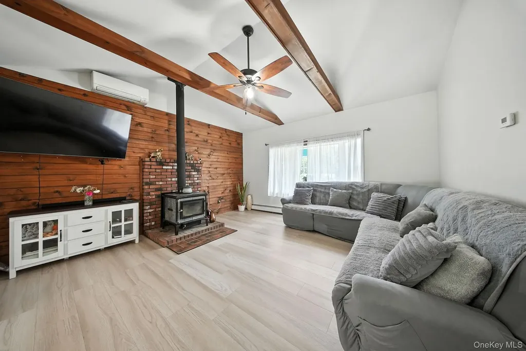 42 Hickory Drive Campbell Hall NY 10916