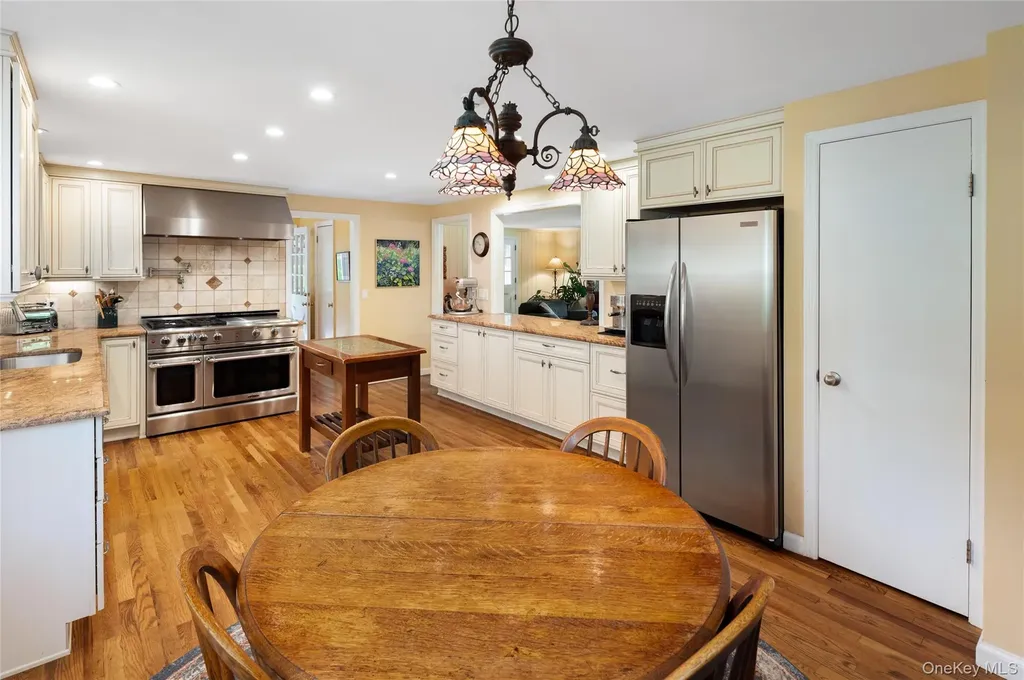 10 Mark Mead Road Cross River NY 10518