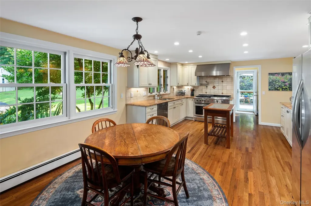 10 Mark Mead Road Cross River NY 10518