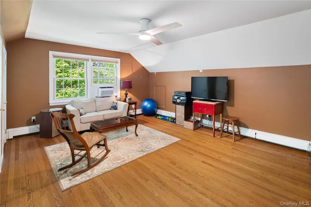 10 Mark Mead Road Cross River NY 10518