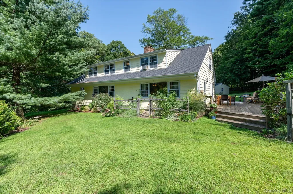 10 Mark Mead Road Cross River NY 10518