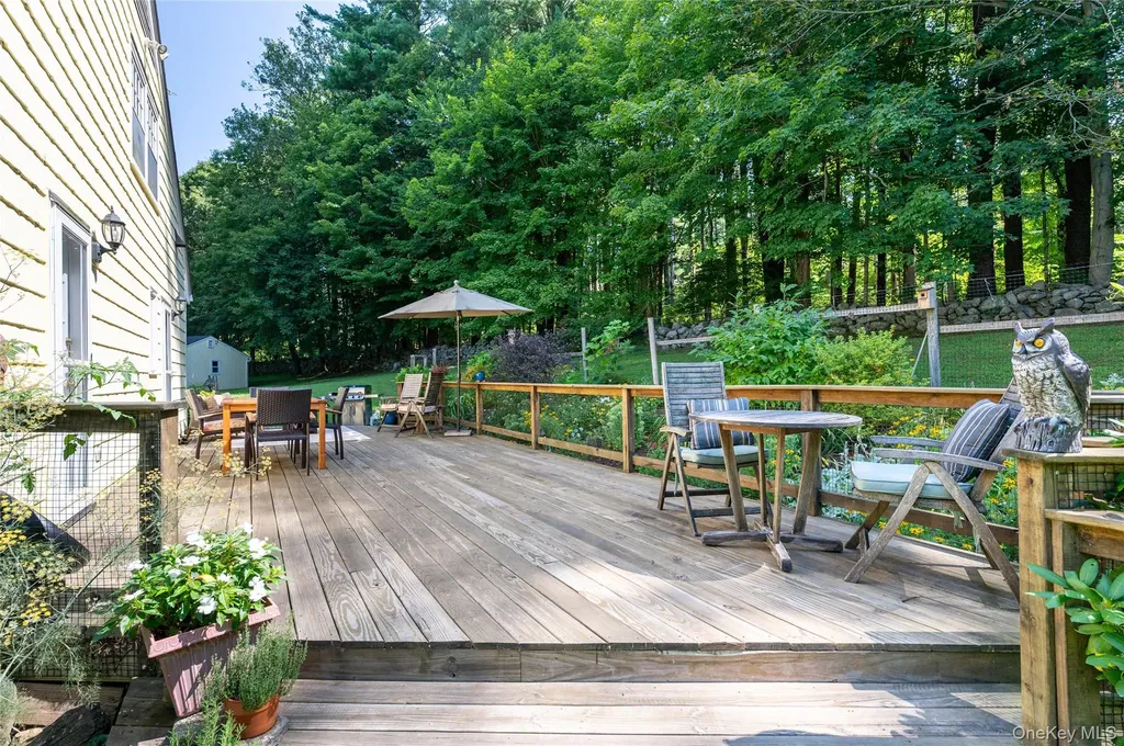 10 Mark Mead Road Cross River NY 10518