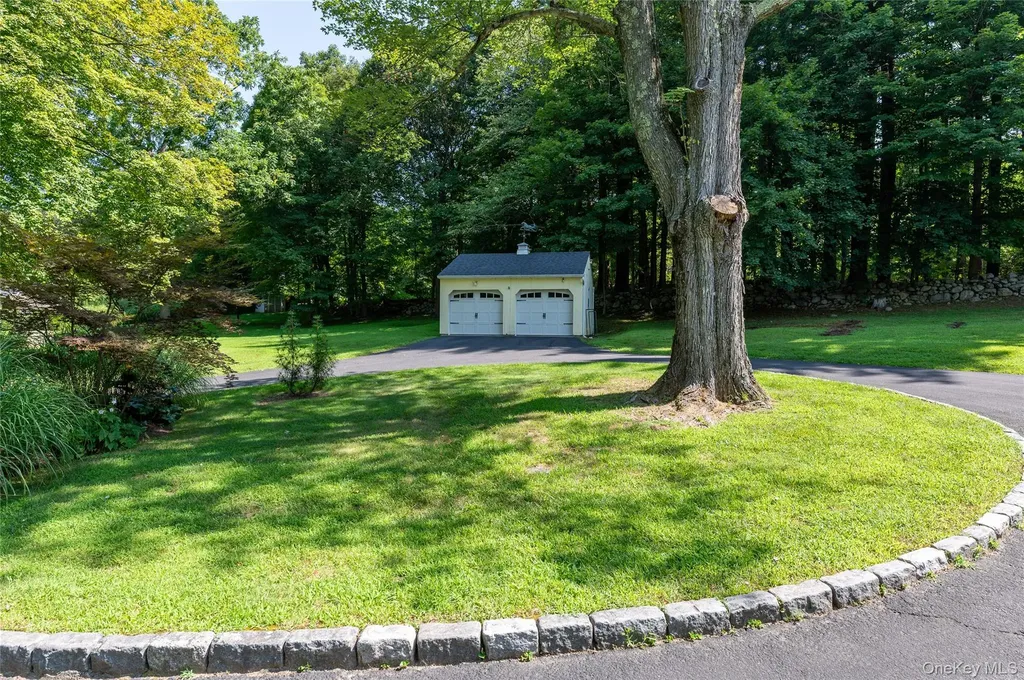 10 Mark Mead Road Cross River NY 10518