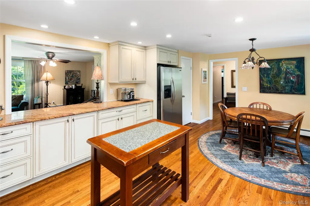 10 Mark Mead Road Cross River NY 10518