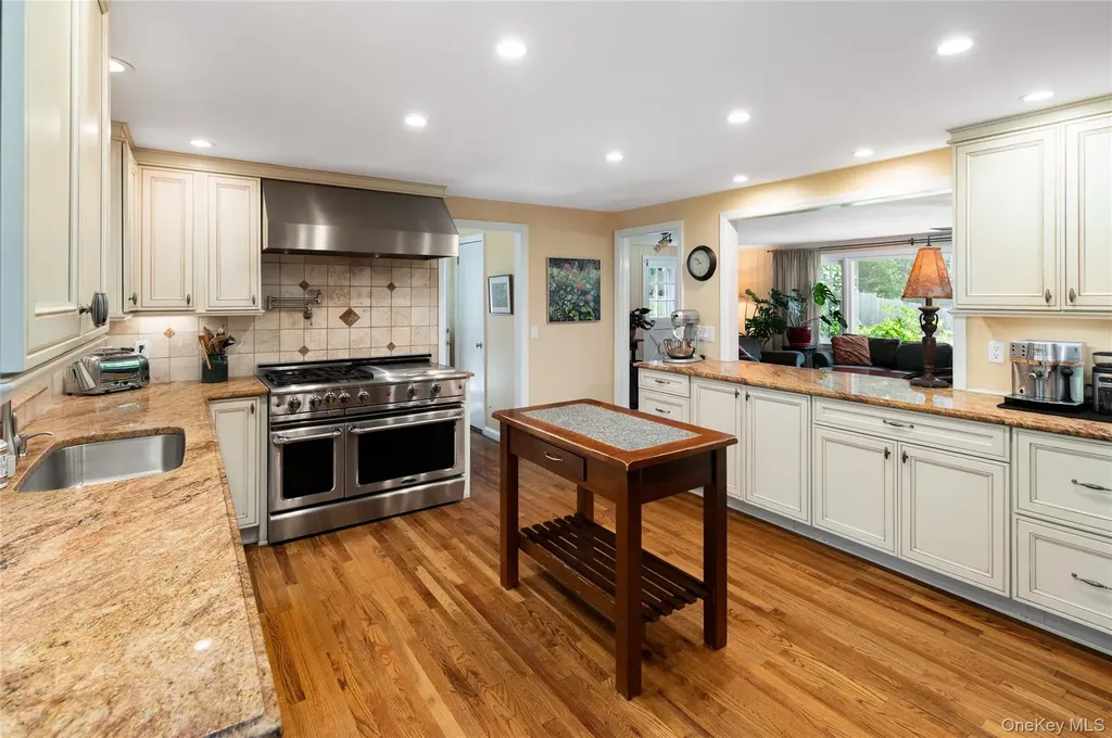 10 Mark Mead Road Cross River NY 10518