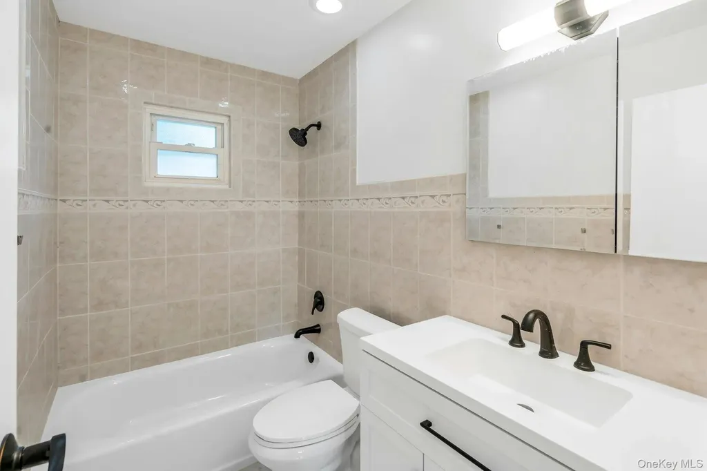 51 Arbor Lane Centereach NY 11720