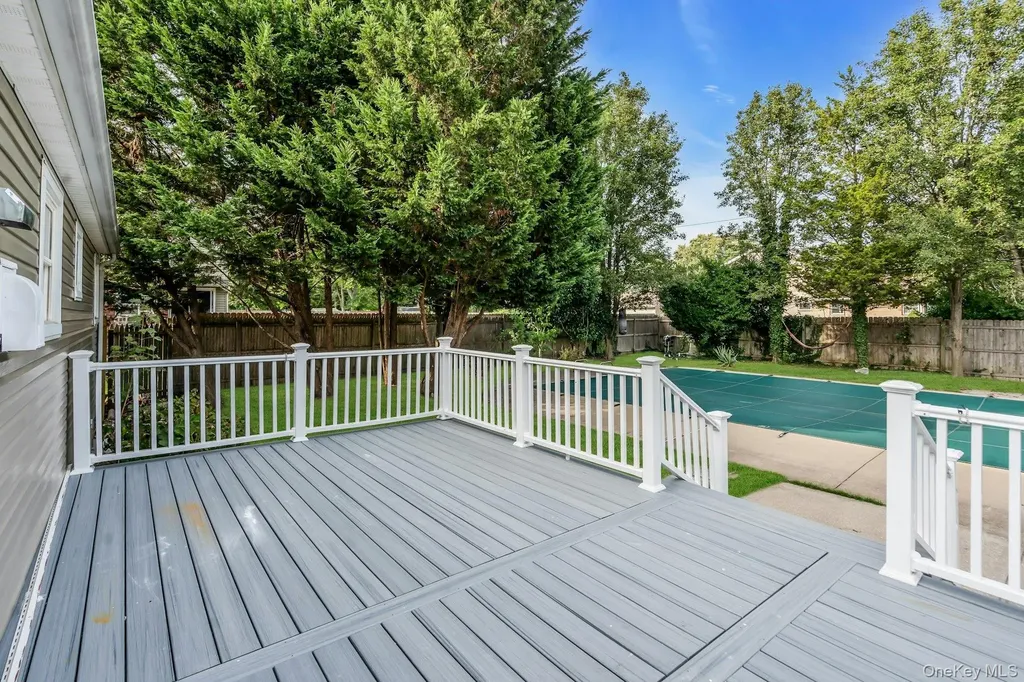 51 Arbor Lane Centereach NY 11720