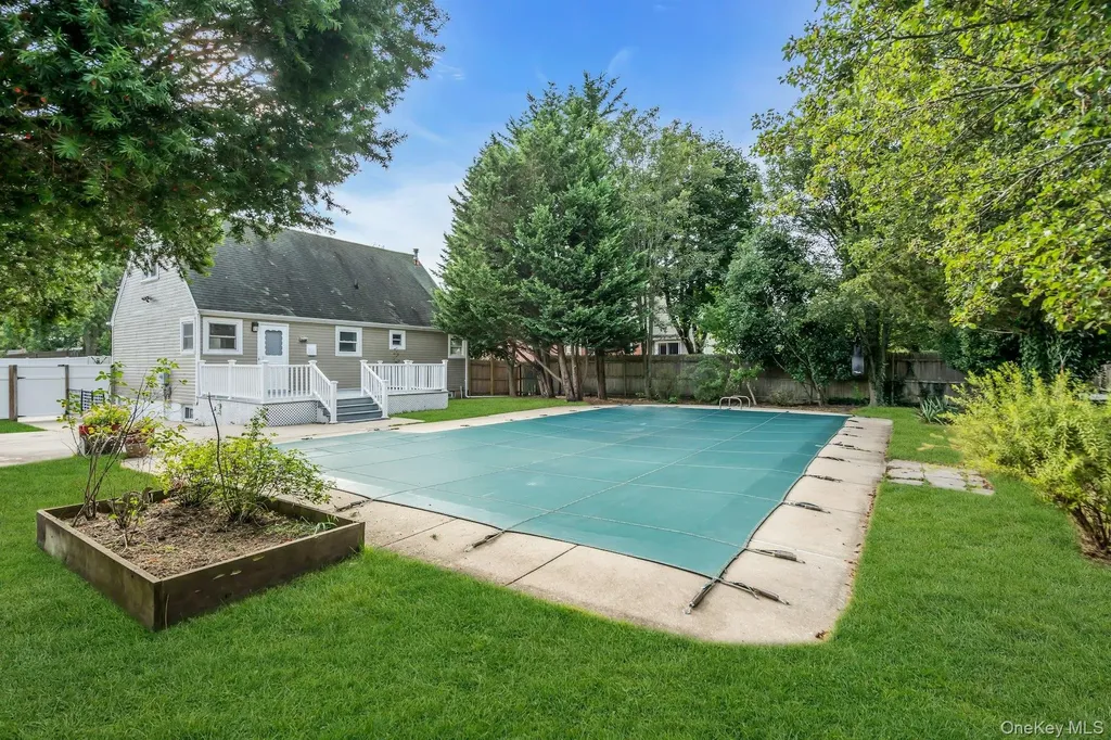 51 Arbor Lane Centereach NY 11720