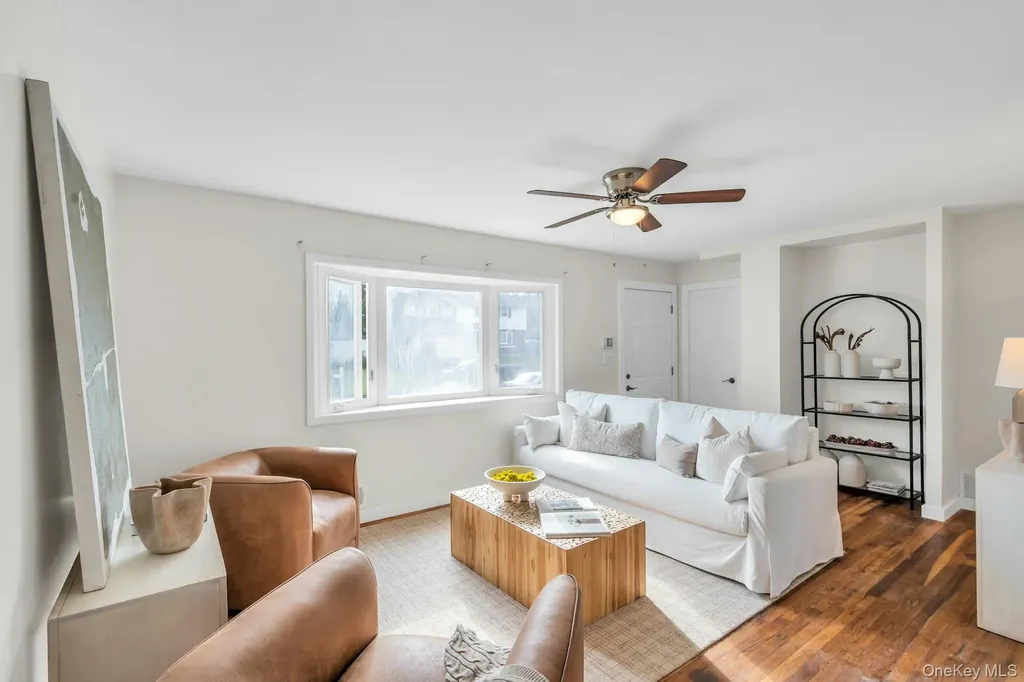 51 Arbor Lane Centereach NY 11720