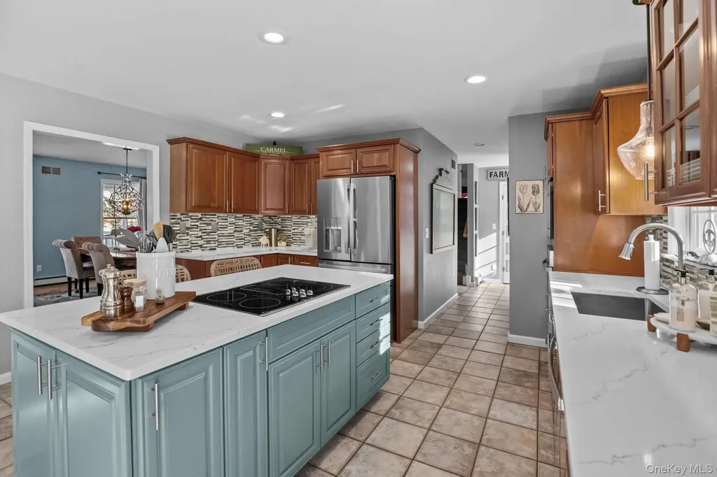 6 Ridge Circle Mahopac NY 10541